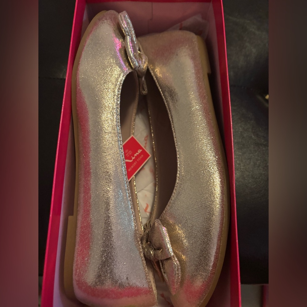 Nina Kids Dress Shoes in Shimmering Gold
